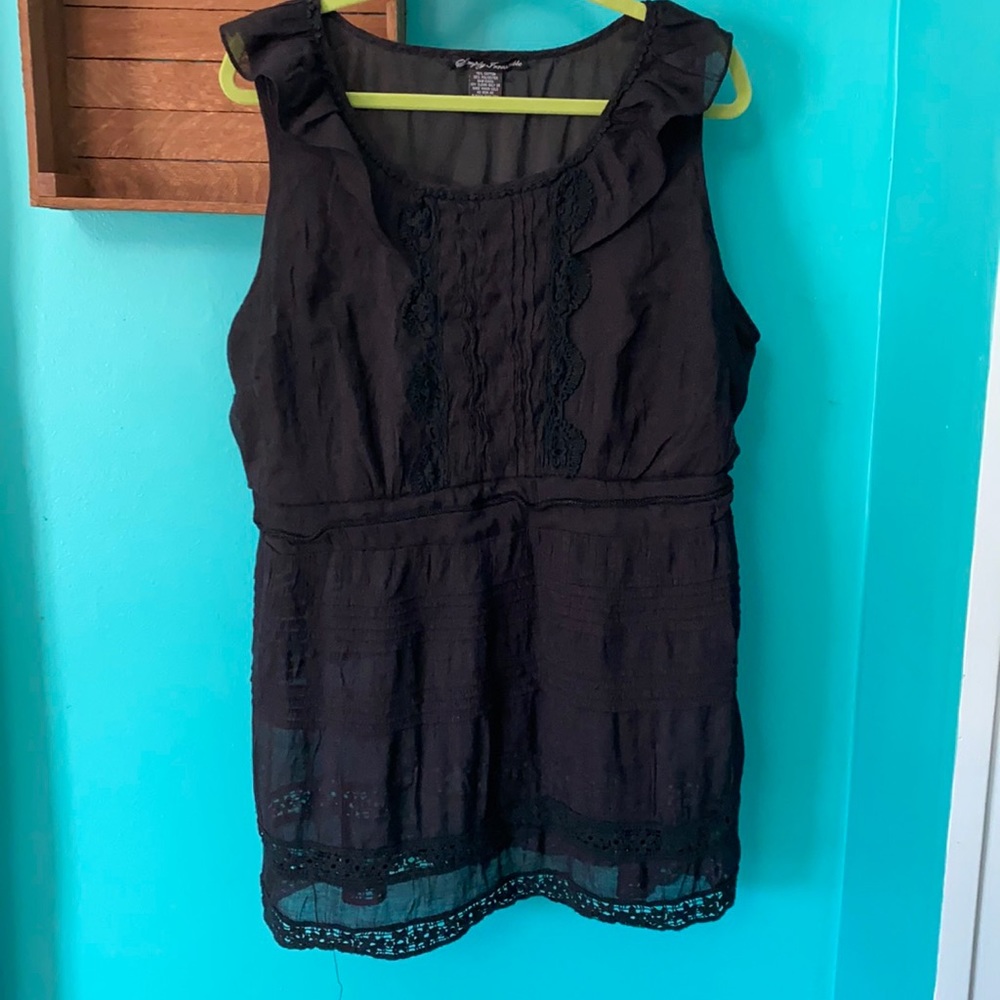 Black tank with crochet details. Side zipper